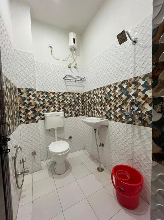 Lotus Paying Guest House Βαρανάσι Εξωτερικό φωτογραφία