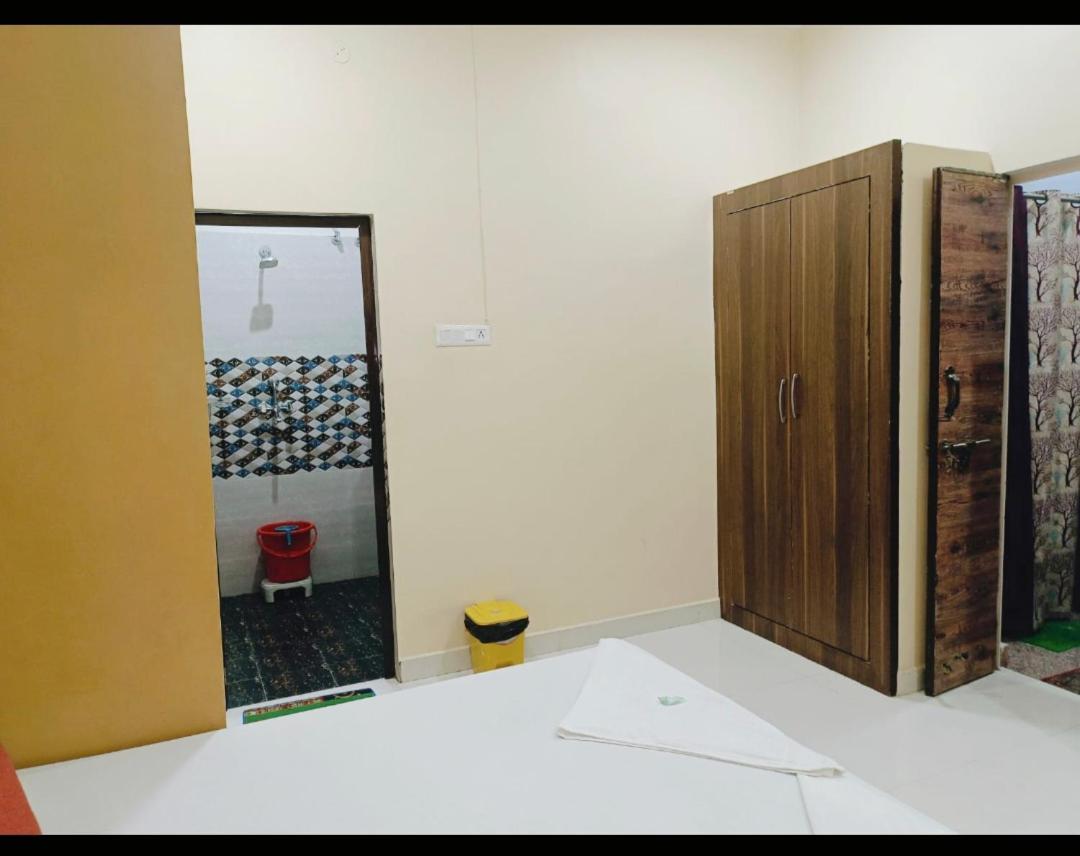 Lotus Paying Guest House Βαρανάσι Εξωτερικό φωτογραφία